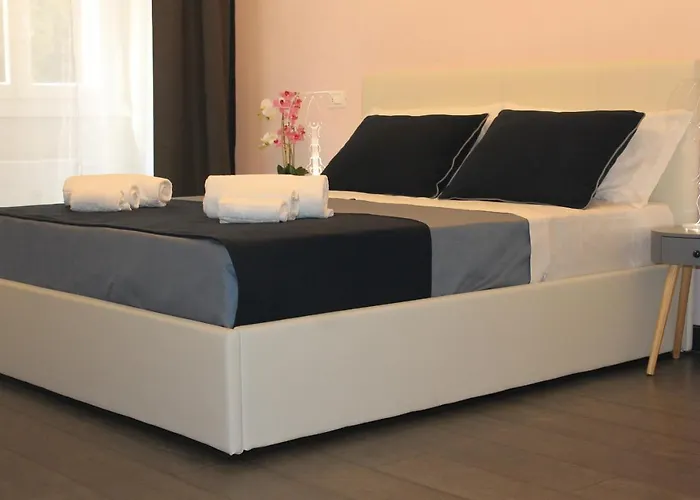 Little Rose Haven Roma