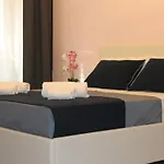 Little Rose Haven 4* Rom